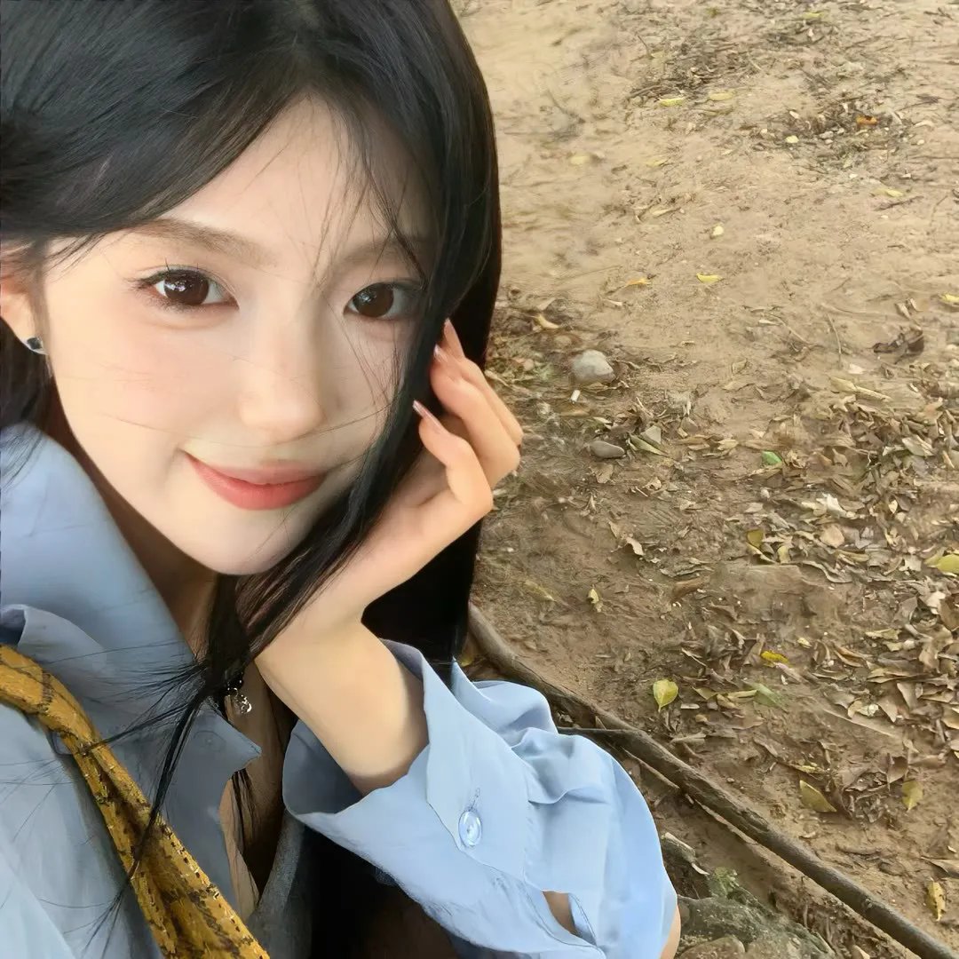 眼里余光都是你